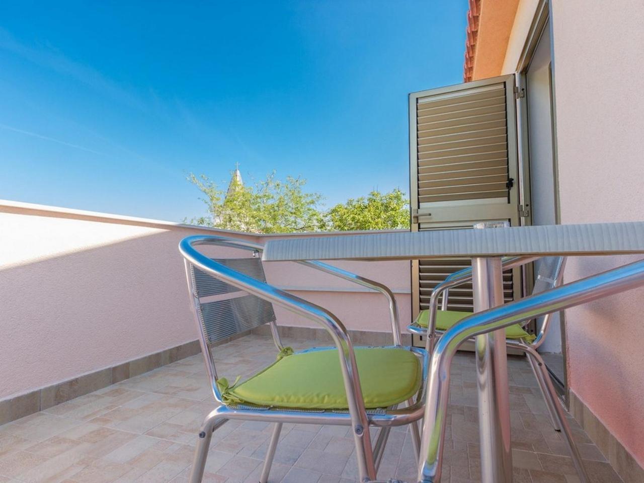 Apartment And Rooms Kristina Baska  Exterior photo